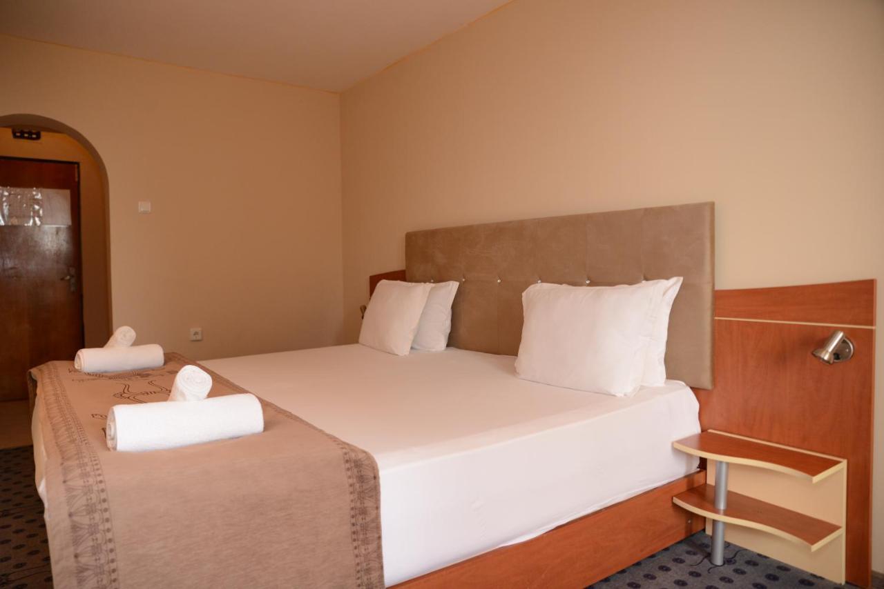 Hôtel Bona Vita à Sables d'or Extérieur photo